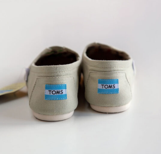 toms-shoes