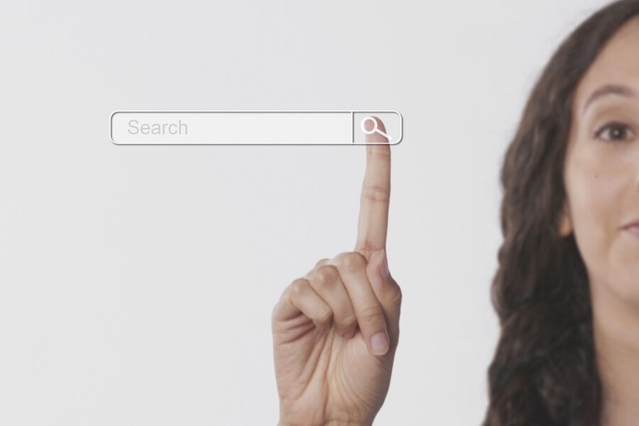 Wie kleine Unternehmen gegen große Marken in der KI-Suche bestehen